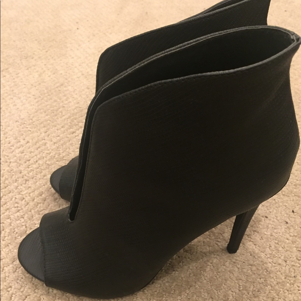 Just fab Riva black peep toe shoe bootie